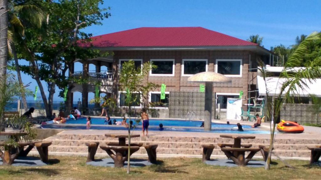 Lagoon Beach Resort Gitagun Buitenkant foto