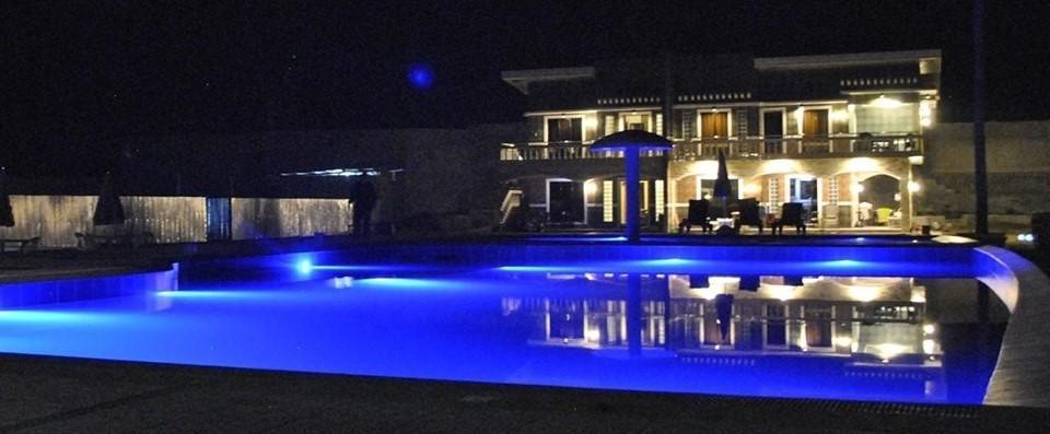 Lagoon Beach Resort Gitagun Buitenkant foto